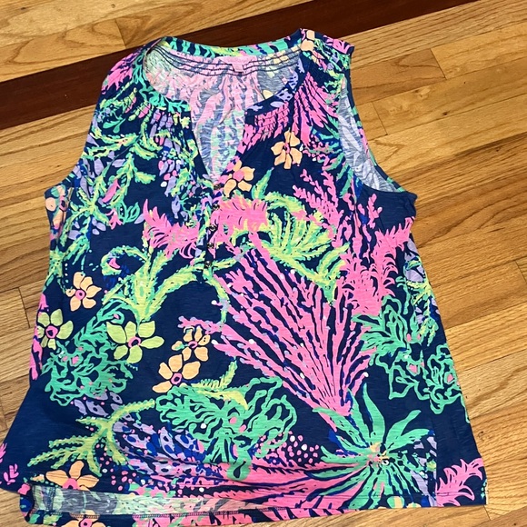 Lilly Pulitzer Tops - Lilly Pulitzer Multicolor Sleeveless Blouse